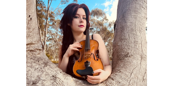 Izzy Skinner at The Workers Club