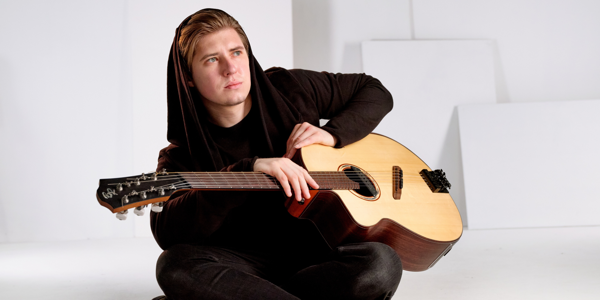 Alexandr Misko at The Flying Saucer Club