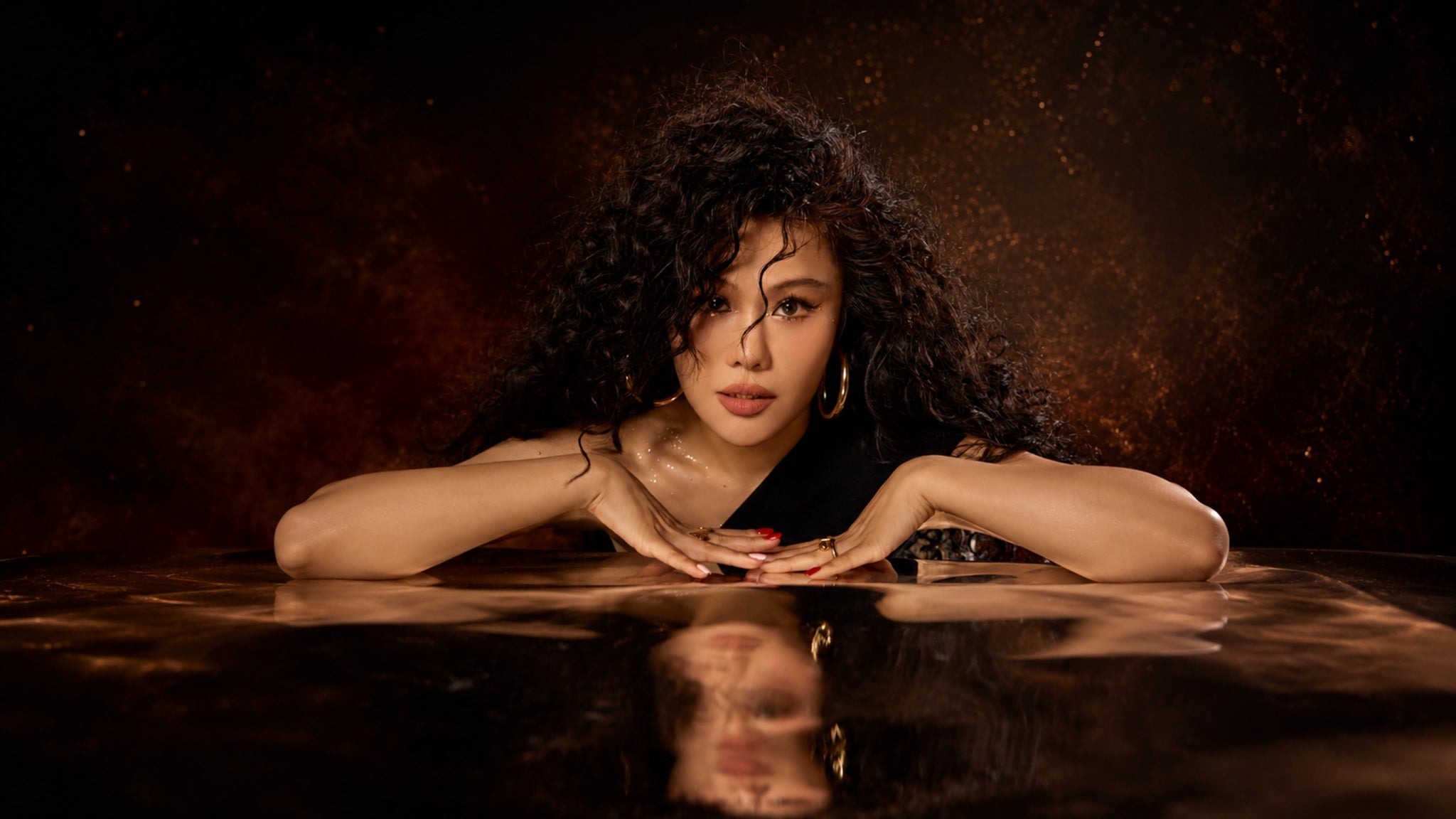 TIA RAY ONCE UPON A MOON WORLD TOUR at Palais Theatre