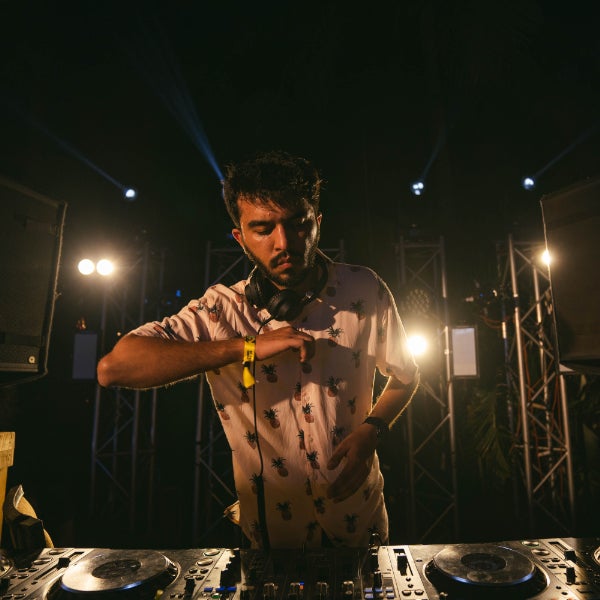 Dhunlab Ft. KAMPAI & Special Guests at The Toff in Town