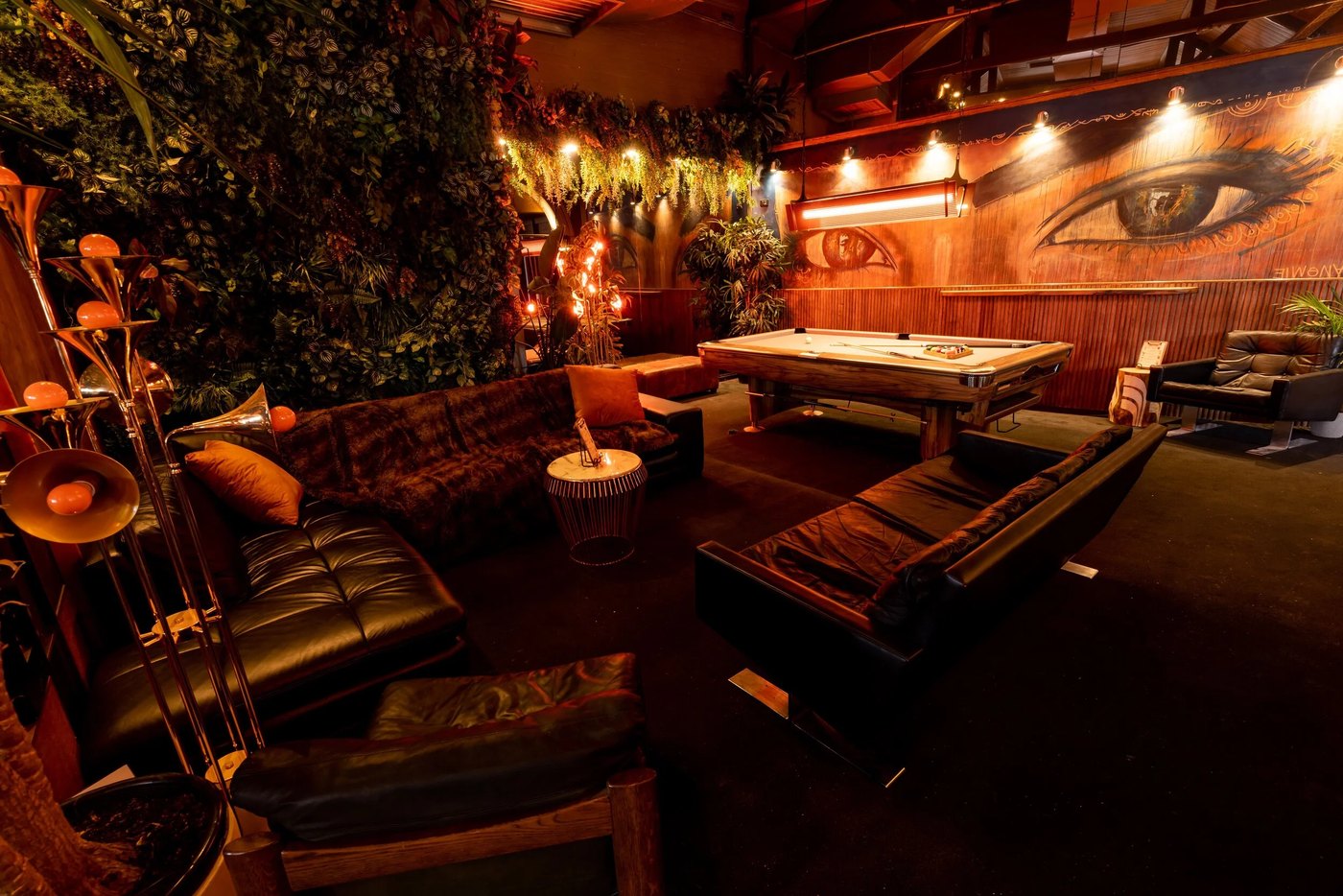 ELECTRIC BAR venue