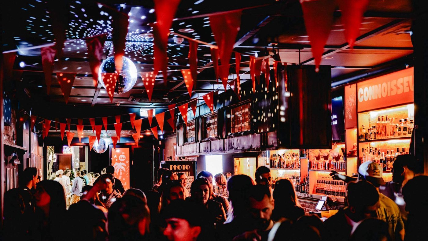 Blute's Bar venue