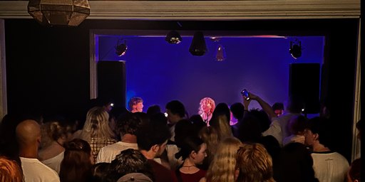 Bombshell Interview + Headspin + Plastic Trees [Upstairs]