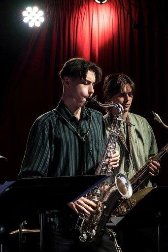 Toby Barrett Trio