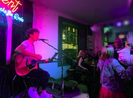 Kye Brown (8-11pm)