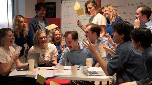 WRITER’S ROOM