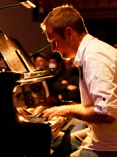 Dan Costa ’10 year anniversary tour’