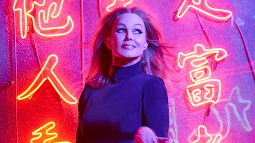 BELINDA CARLISLE